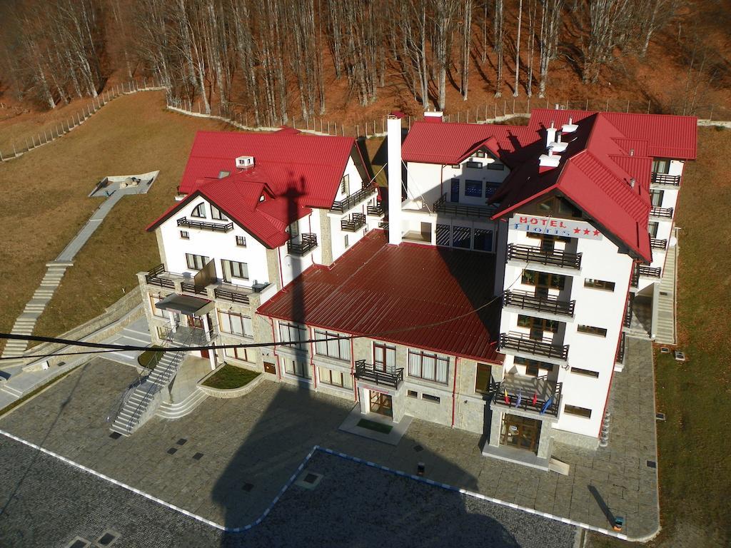 Hotel Floris Cheia  Exterior photo